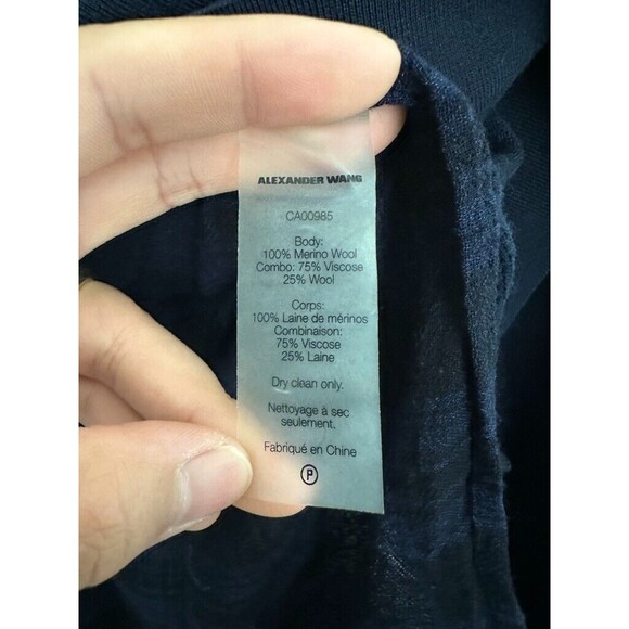 T by Alexander Wang Merino Wool V Neck Sweater Navy Blue Plaid Back Size Medium - Picture 7 of 10